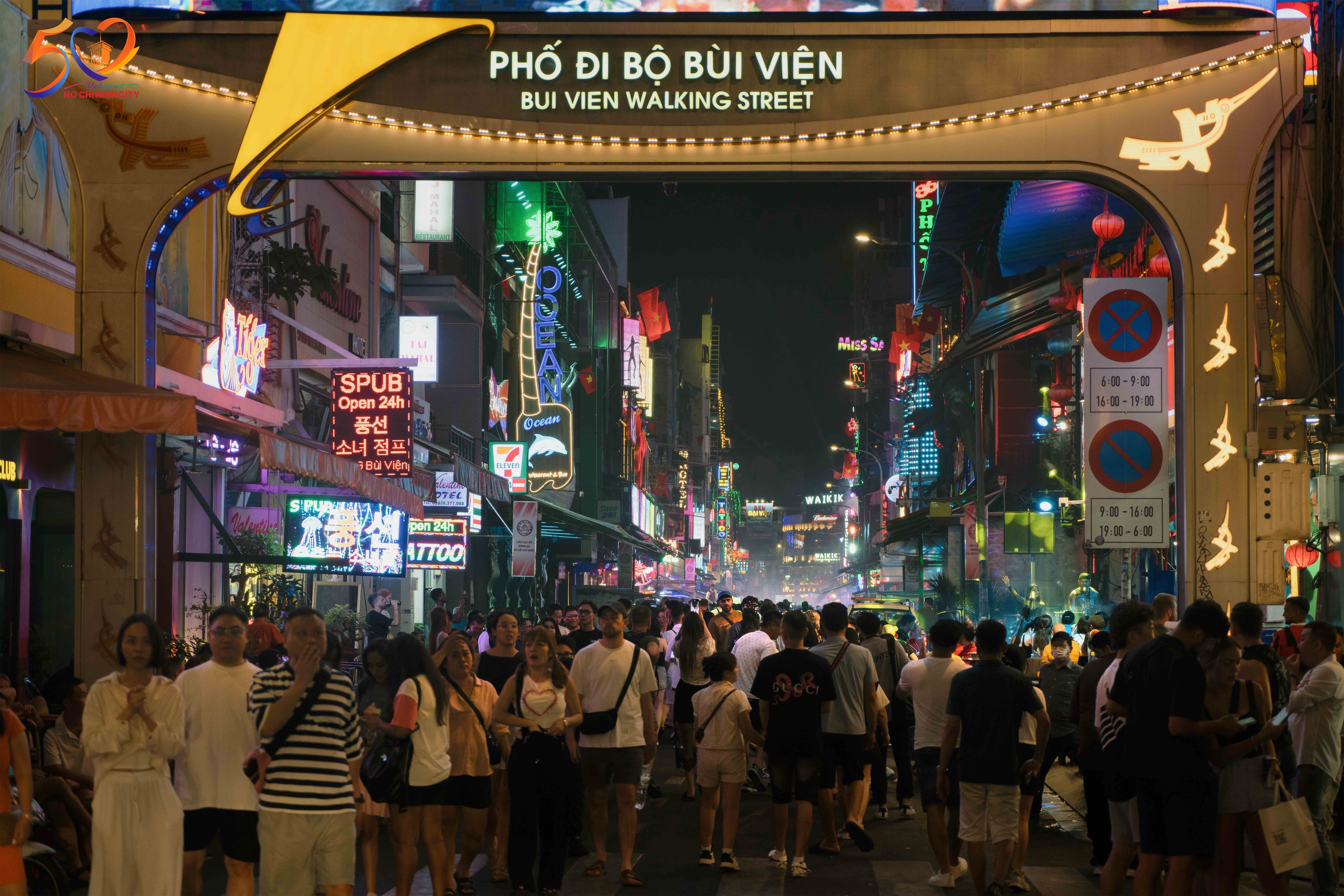 Xây dựng không gian để “đánh thức mỏ vàng” kinh tế đêm